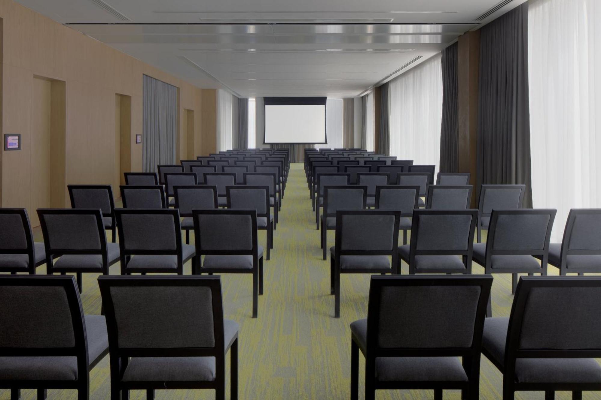 Holiday Inn Dubai Business Bay By Ihg Exteriör bild