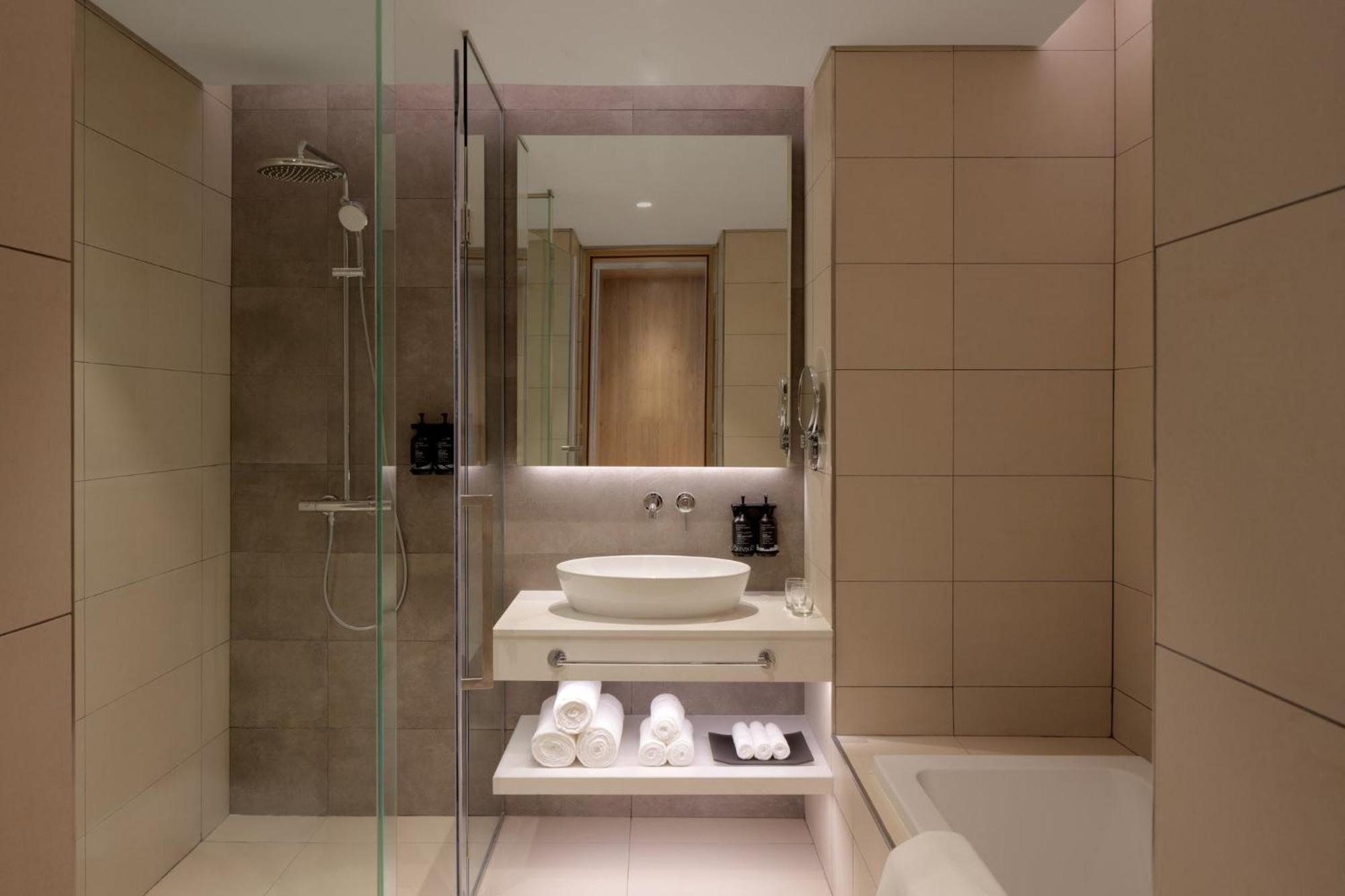 Holiday Inn Dubai Business Bay By Ihg Exteriör bild